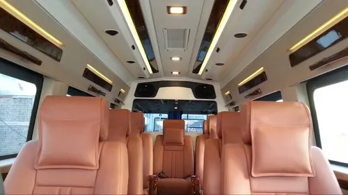 12 seater tempo traveller hire in delhi