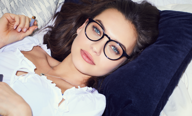 woman-eyeglasses-trends-2024