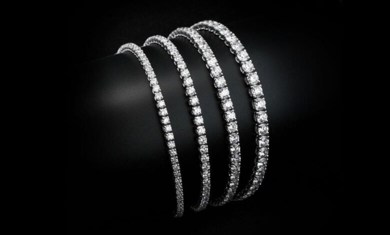 Customizing Your White Gold Diamond Bracelet: Options in Chicago