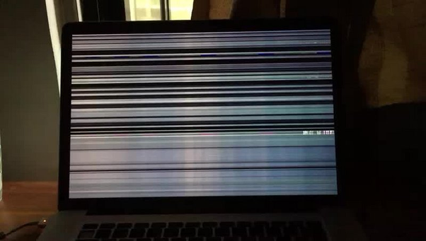 laptop flickering image