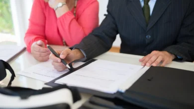 The Pros and Cons of Fixed and Variable Interest Rates on Business Loans