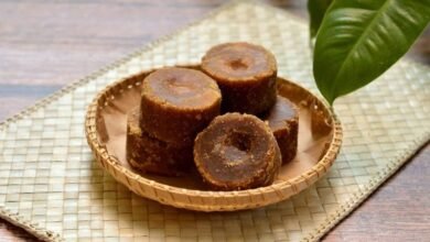 wellhealthorganic.com:jaggery-with-incredible-health-benefits