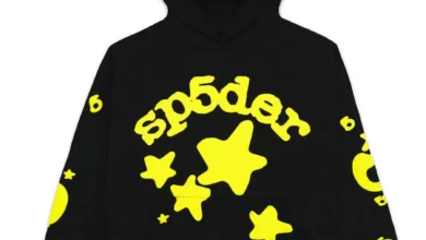 Sp5der-Beluga-Hoodie-OnyxYellow-1_900x