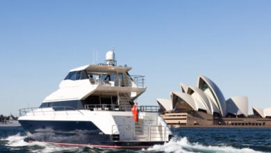 Yacht Hire Diamond Bay