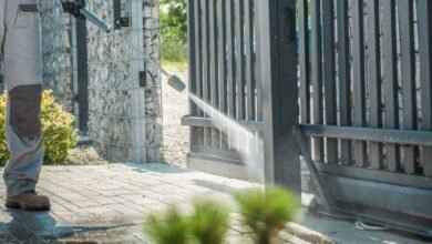 Fence Cleaning in North Palm Beach